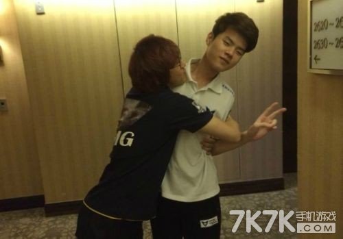 lolS4冠军ADC正式加盟LGD战队